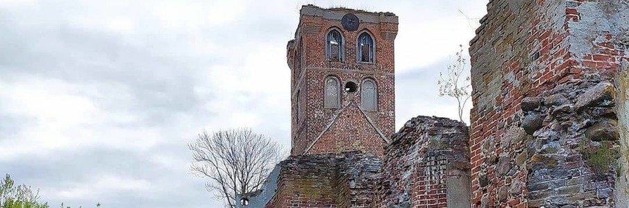 Кирха Святой Барбары в Повундене