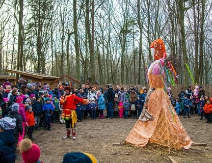 Масленица в Парке янтарного периода