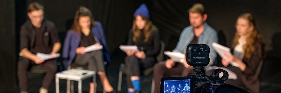 Читка пьесы «Ганди молчал по субботам»
