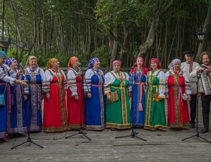 «В косоворотке и Русь-матушка ближе»