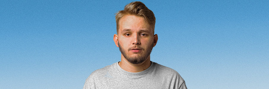 Кирилл Мазур
