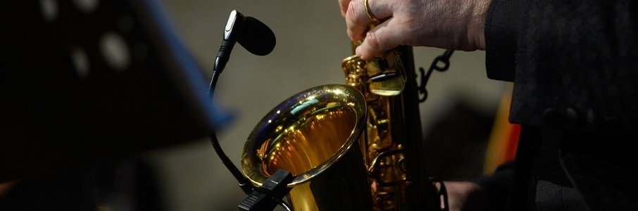 «Под волшебный саксофон»