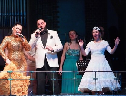 «Новый год в хорошей компании»