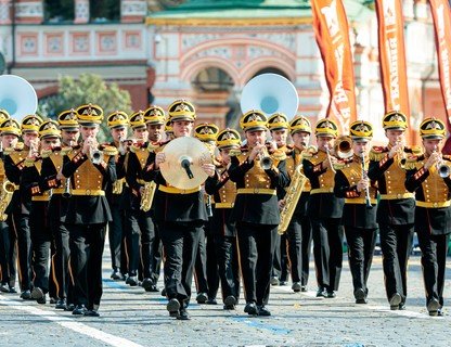 Международный фестиваль военных духовых оркестров «Фанфары Балтики»