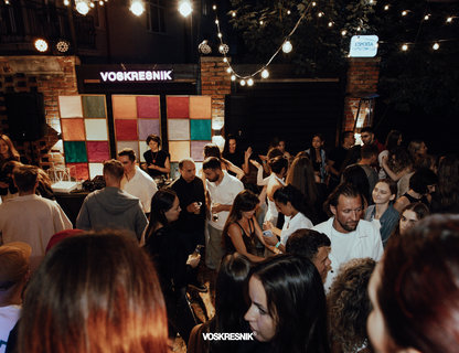 VOSKRESNIK x FLORA TERRACE 