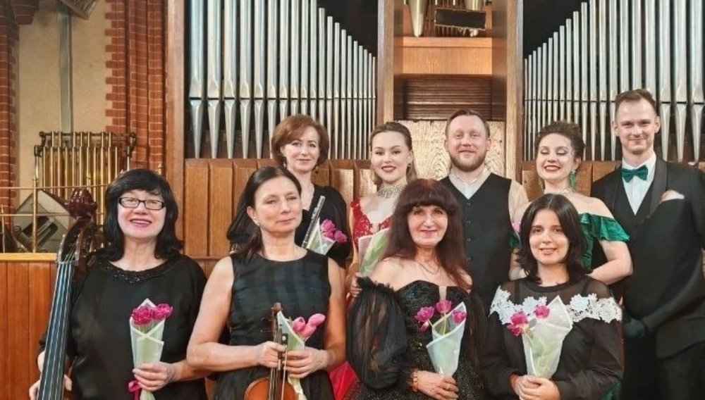 Песни на стихи Андрея Вознесенского и Евгения Евтушенко