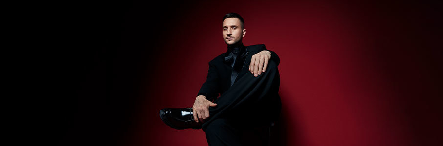 Сергей Лазарев