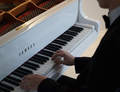 Джаз клуб NZ при свечах. Джаз. Вокал. Танцпол.