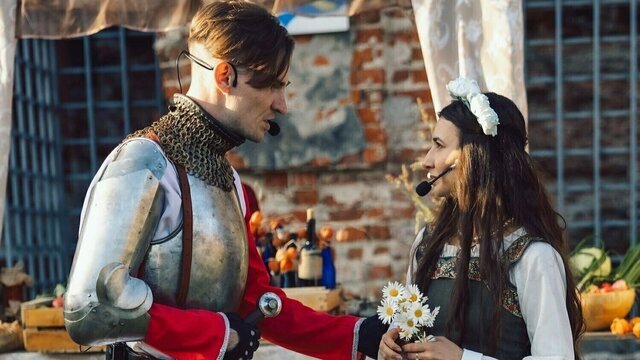 Рыцари, средневековые игры и советские песни: ради чего стоит съездить в живописный замок Бранденбург 