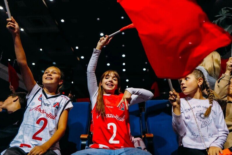 На Чемпионскую состав отправится: болельщики проводили «Локомотив» в новый сезон - Новости Калининграда | Фото: Александра Дудник, пресс-служба ВК «Локомотив»